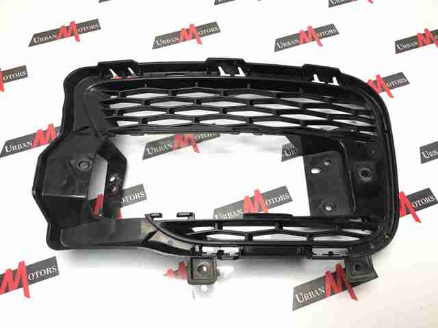 Противотуманная фара - вставка левая LR045034 LAND ROVER