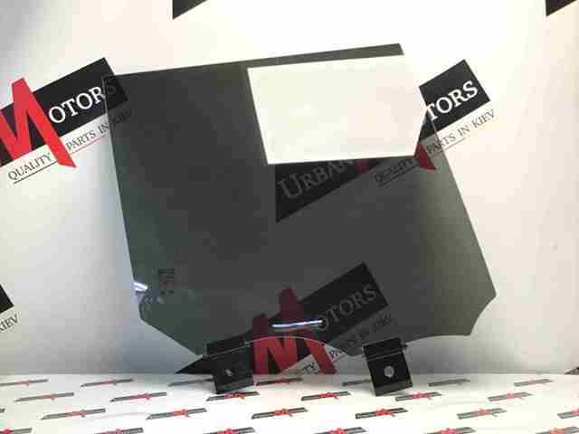 Стекло заднее правое LR052676 LAND ROVER