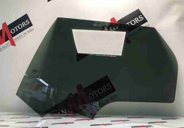 Стекло заднее левое LR058836 LAND ROVER