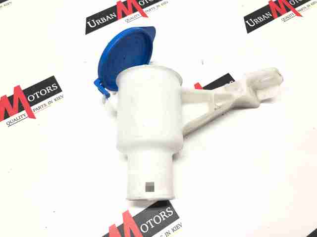 Горловина бачка омывателя LR059998 LAND ROVER