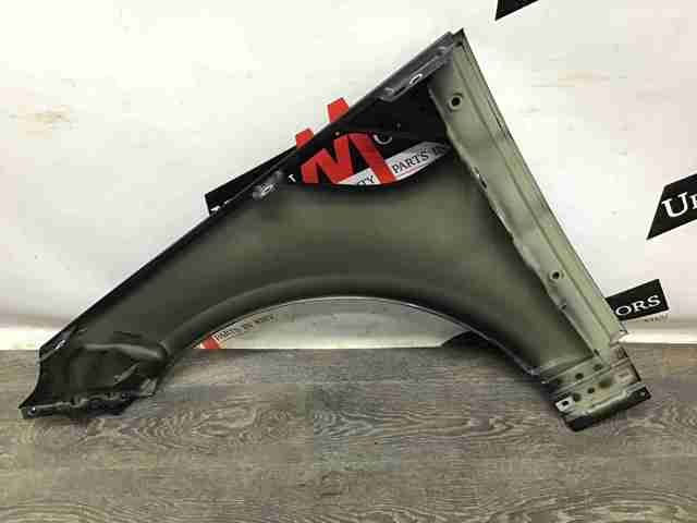 Боковая часть передняя правая LR061823 LAND ROVER