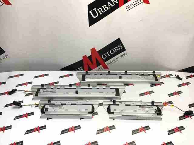 Облицовка порога внутренняя, передняя левая LR067275 LAND ROVER