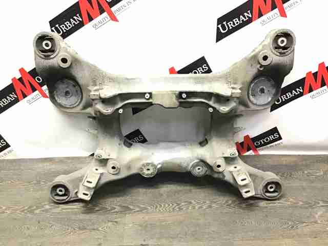Подрамник задний LR070761 LAND ROVER