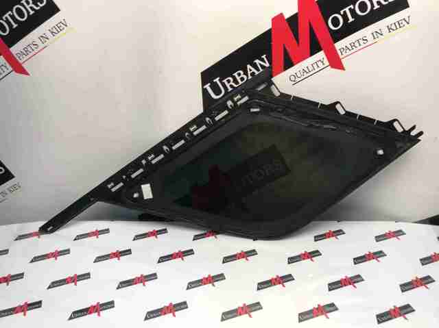 Стукло багажника, правое LR078379 LAND ROVER