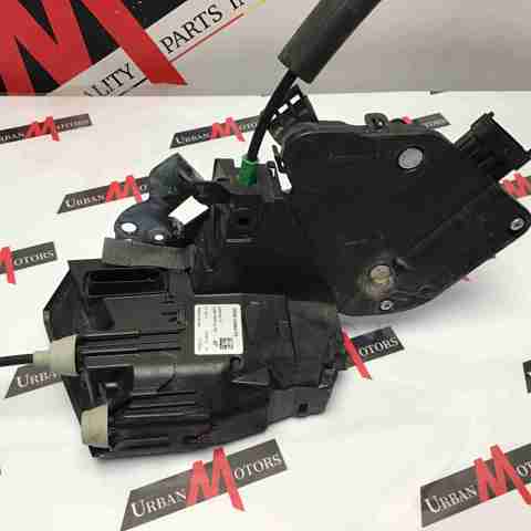 Замок двери задней правой LR078745 LAND ROVER