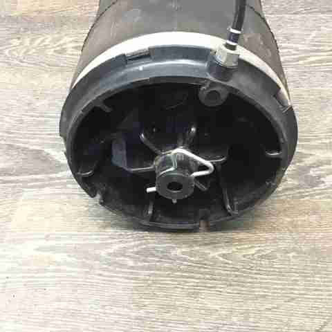 Пневмоподушка задняя LR081576 LAND ROVER