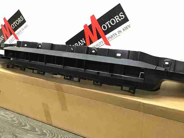 LR083117 LAND ROVER Кронштейн бампера переднего купить в Кривой Рог