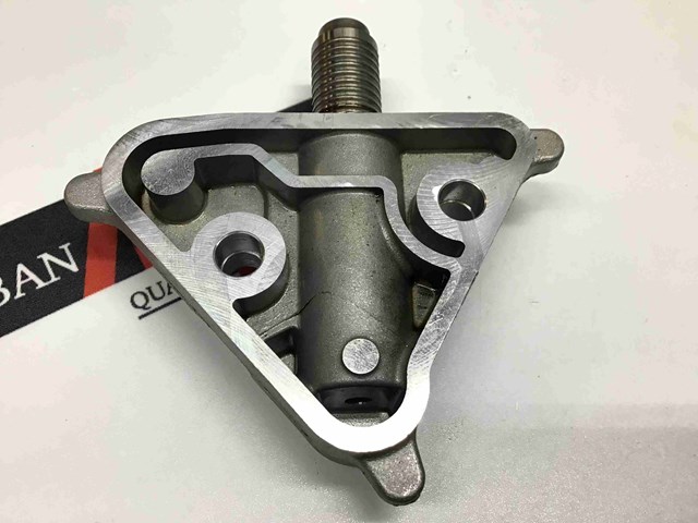 Натяжитель цепи ГРМ LR093825 LAND ROVER