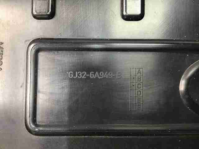 Экран двигателя LR094606 LAND ROVER