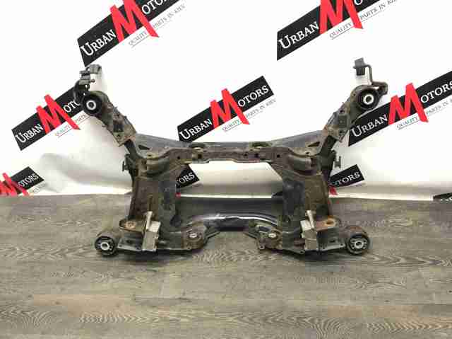 Балка задней подвески, подрамник LR098961 LAND ROVER