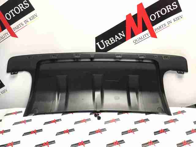 Накладка бампера заднего, центральная LR105079 LAND ROVER
