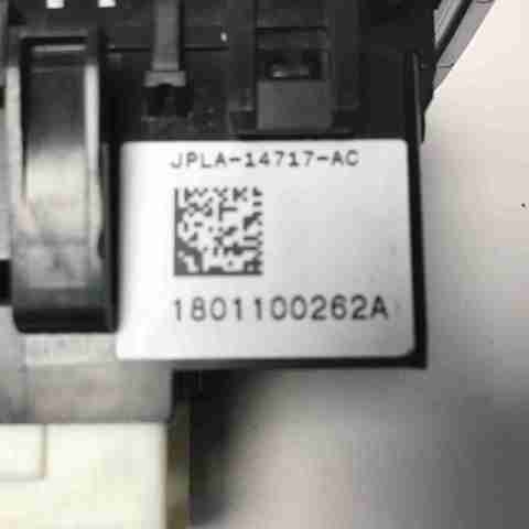 Кнопка стеклоподъемника передняя правая LR113043 LAND ROVER