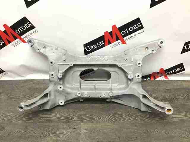 Передняя балка LR134730 LAND ROVER