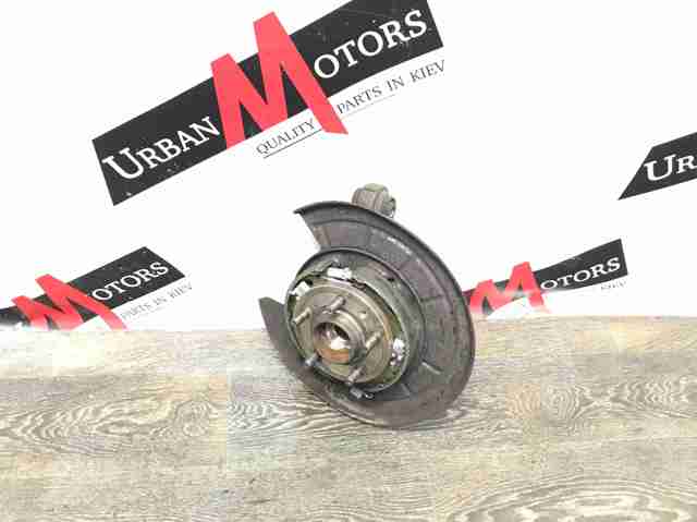 Кулак поворотный левый RLH500030 LAND ROVER