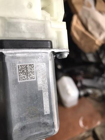 VAG 6V0959811A Мотор стеклоподъемника двери передней правой в наличии Украина
