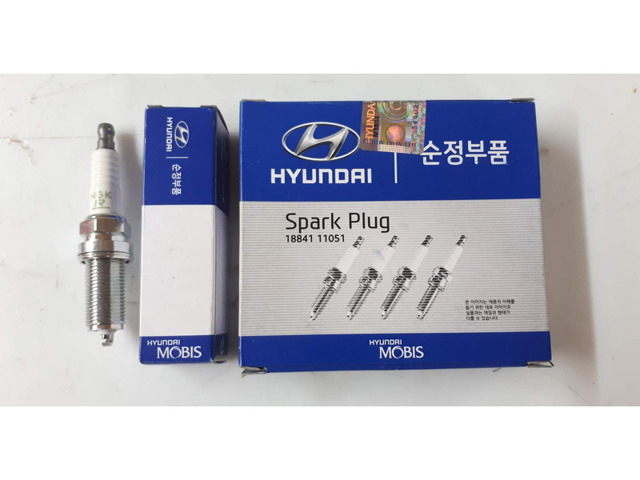 HYUNDAI 1884111051 Свеча зажигания в наличии Винница