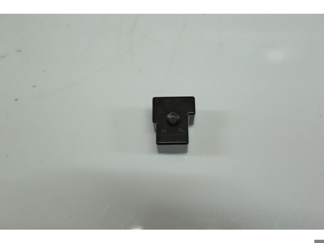 Термодатчик масла двигателя EV0214 NISSAN
