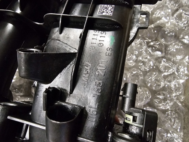 06L133201ES VAG Коллектор впускной купить в Львов