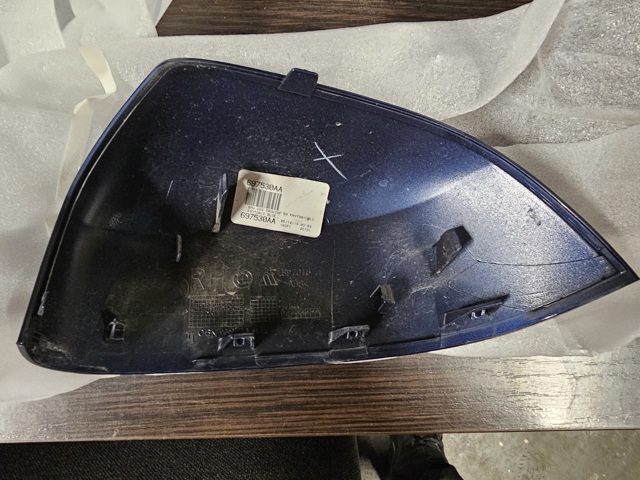 BMW 51168496624 Накладка (крышка) зеркала заднего вида правая в наличии Киев