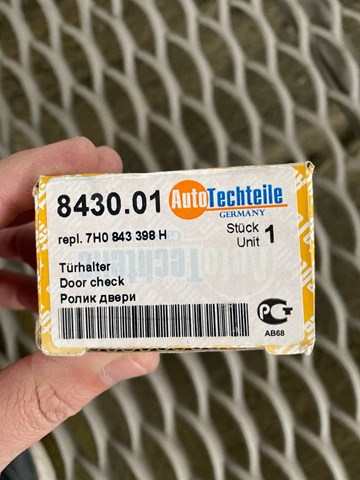 843001 AUTOTECHTEILE Ролик двери боковой (сдвижной) правый нижний купить в Харьков
