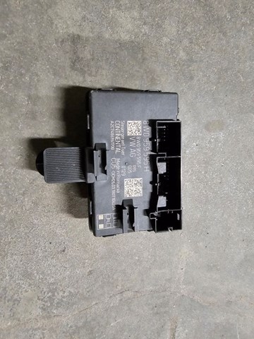 Блок комфорта задней двери 8W0959595H VAG
