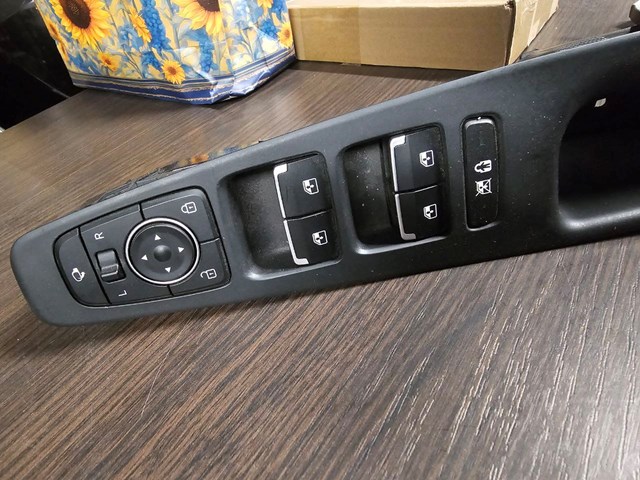 93571S1200NNB Hyundai/Kia