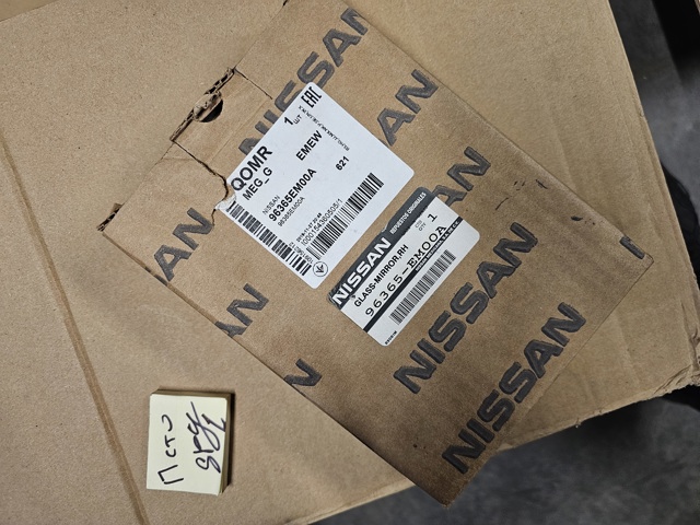 96365EM00A NISSAN Зеркальный элемент зеркала заднего вида правого купить в Сумы