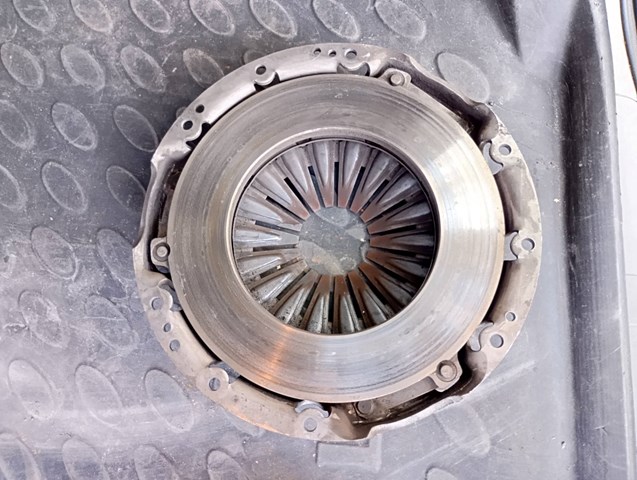 Корзина диска сцепления 30210EQ010 NISSAN