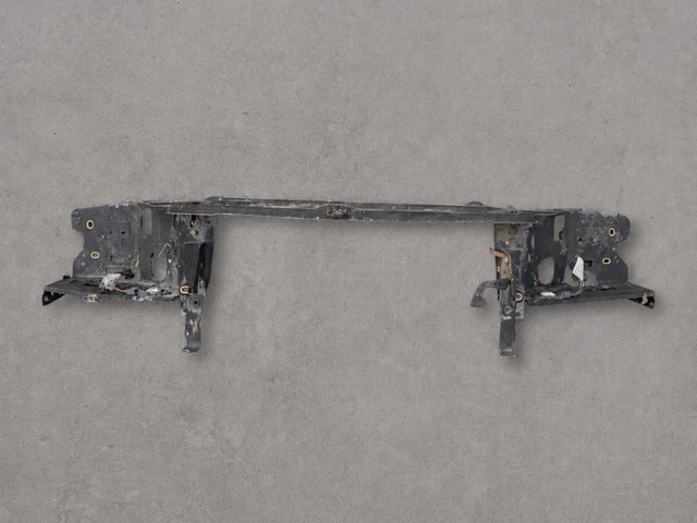Рамка радиатора верхняя 30796864 VOLVO