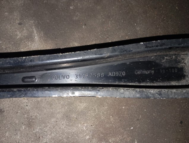 Поперечный рычаг задней подвески 31360588 VOLVO