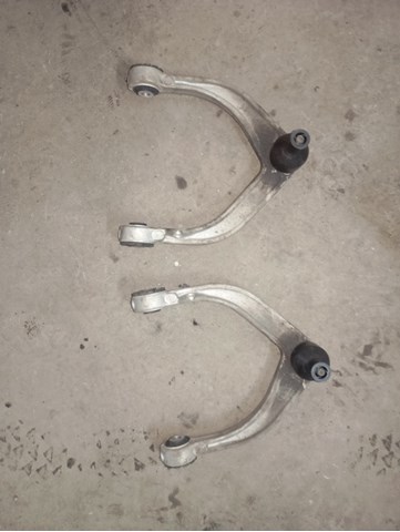 VOLVO 31360630 Рычаг передней подвески верхний левый в наличии Одесса