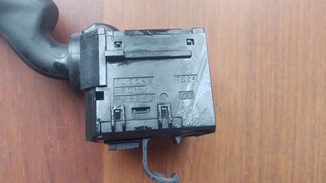 35256SWAH21 Переключатель подрулевой правый купить Черкассы