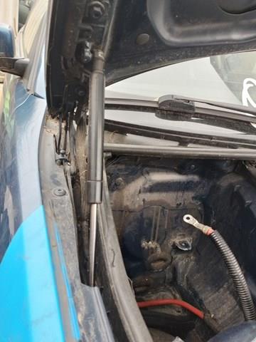 51238202688 BMW Амортизатор капота купить в Ирпень