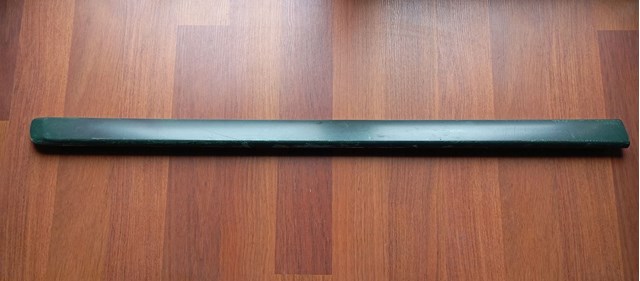 Молдинг передней левой двери 808718H300 NISSAN