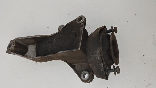 VAG 8D0399114AJ Балка крепления коробки передач в наличии Киев
