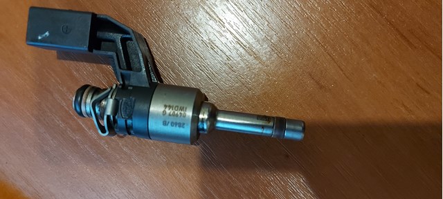 VAG 03H906036 Форсунка впрыска топлива в наличии Львов