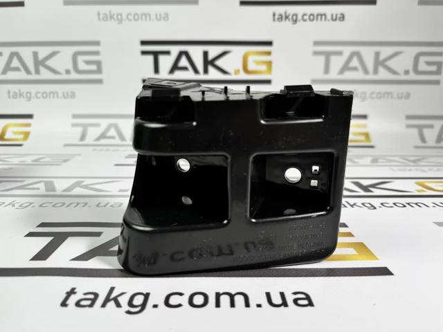 TESLA 150696900A Суппорт (кронштейн) крепления заднего фонаря правый в наличии Винница