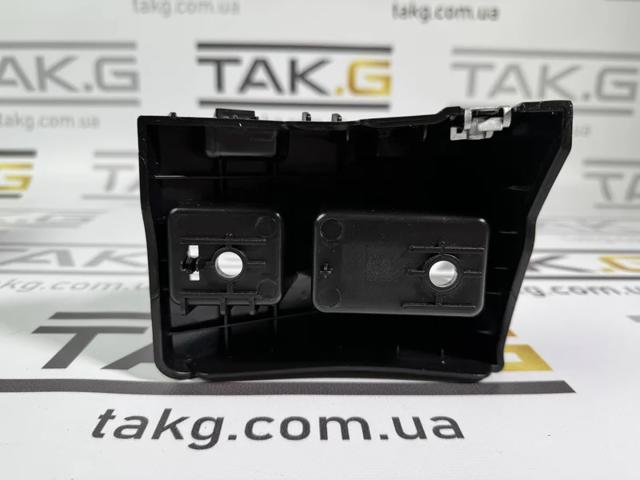 TESLA 150696900A Суппорт (кронштейн) крепления заднего фонаря правый в наличии Черкассы