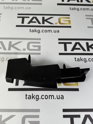 TESLA 171175600D Кронштейн передней панели правый в наличии Харьков