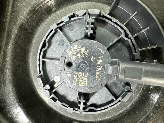 Датчик Айрбег передний 103676200A TESLA