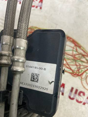 TESLA 104474500B Насос АБС (ABS) главного тормозного цилиндра в наличии Ирпень