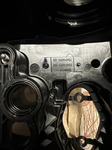 BMW 11129452895 Клапанная крышка в наличии Львов