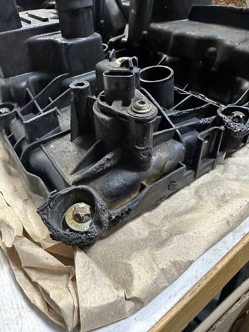 BMW 11129452895 Крышка клапанная в наличии Ирпень