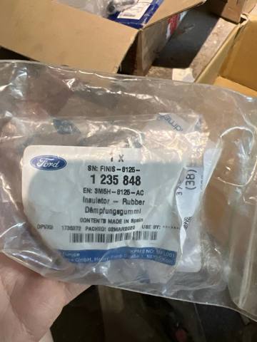 Подушка крепления радиатора верхняя 1235848 FORD