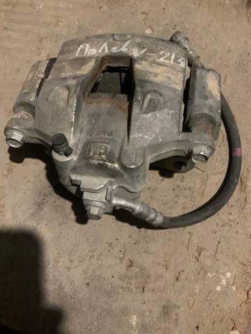 Супорт тормзной 13511090 GM