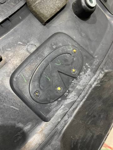 NISSAN 14041EY02A Крышка двигателя в наличии Полтава
