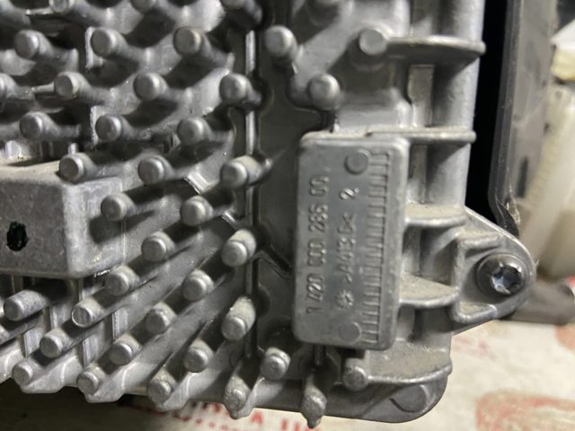 142000028600 BMW