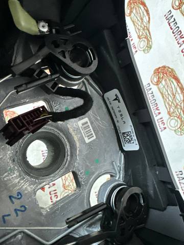 149021400B TESLA Руль купить в Кривой Рог