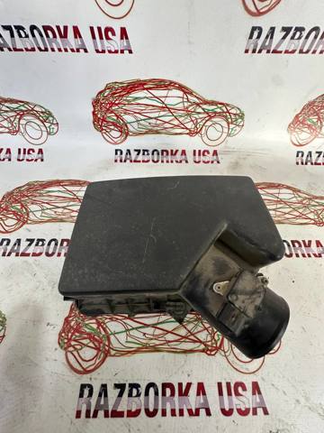 Корпус воздушного фильтра, верхняя часть 177050V020 TOYOTA