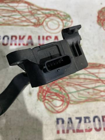 180025RA0A NISSAN Педаль газа (акселератора) купить в Черновцы